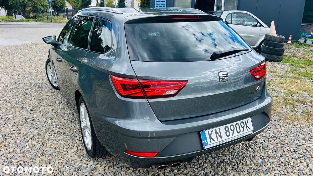 Seat Leon 2.0 TDI DPF Start&Stop DSG XCELLENCE - 10