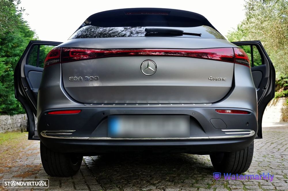 Mercedes-Benz EQA 300 4Matic Electric Art - 3