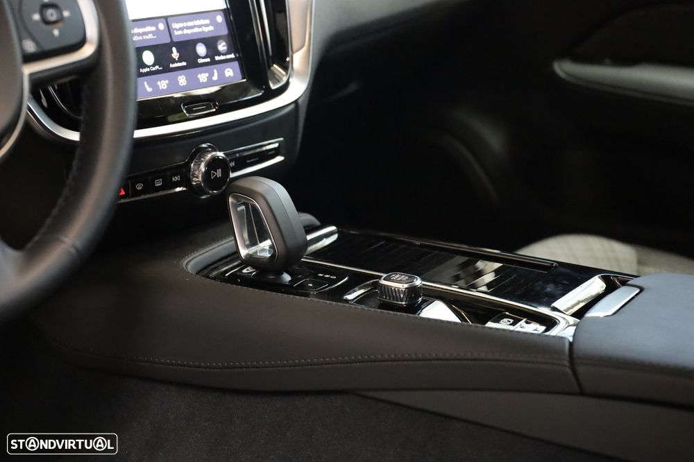 Volvo V60 2.0 T6 AWD TE Core - 15