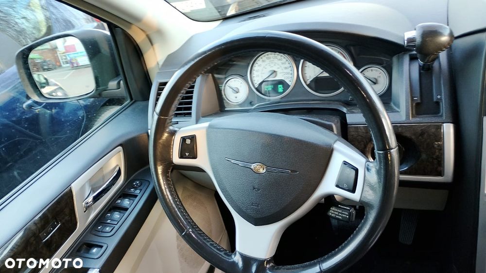 Chrysler Grand Voyager 2.8 CRD Limited - 17