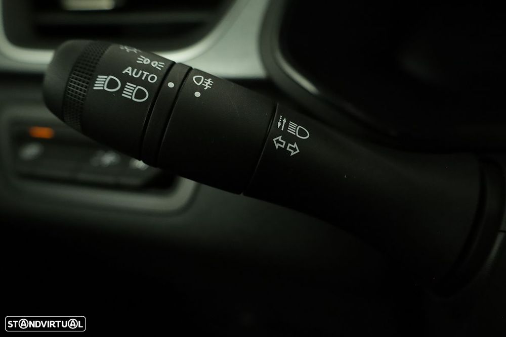 Renault Captur 1.0 TCe Techno Bi-Fuel - 16