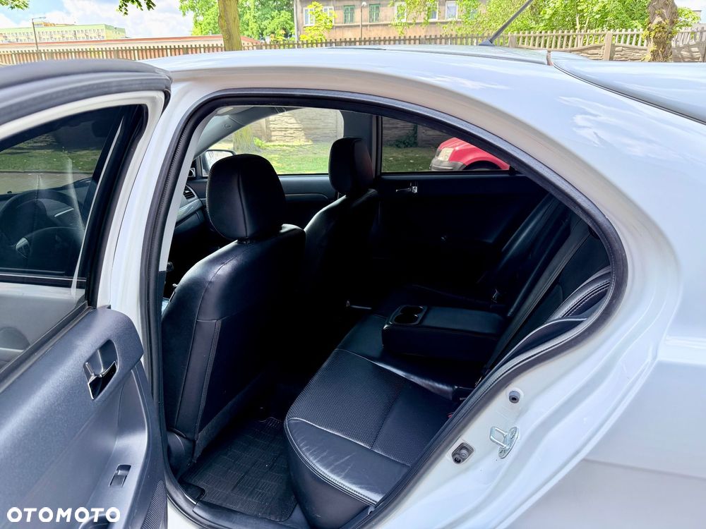 Mitsubishi Lancer 1.8 CVT Instyle - 11