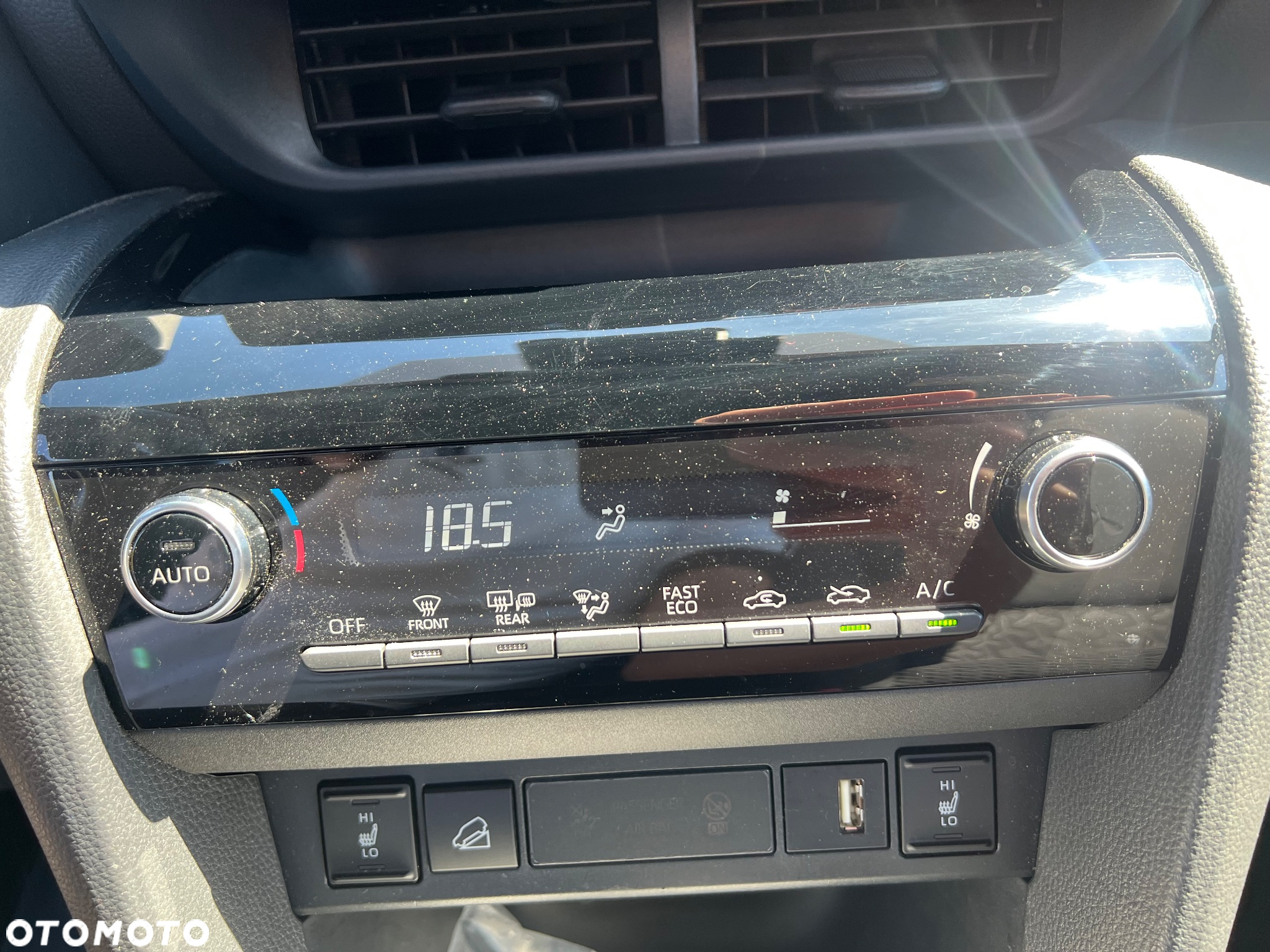 Toyota Yaris Cross Hybrid 1.5 Executive AWD - 19