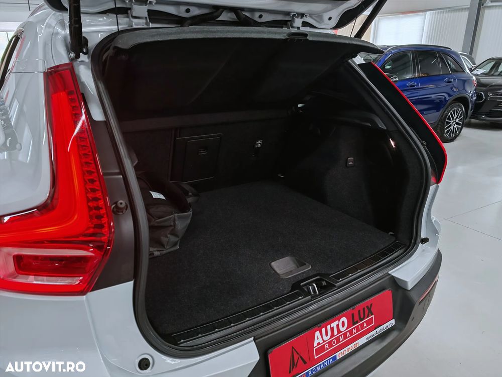 Volvo XC 40 T4 Recharge DKG Inscription Expression - 32