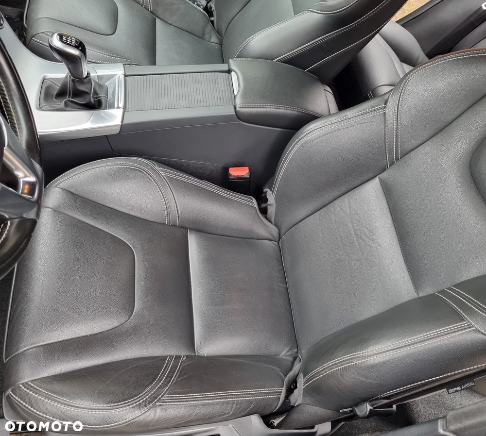 Volvo V60 D2 Drive-E Dynamic Edition (Momentum) - 19
