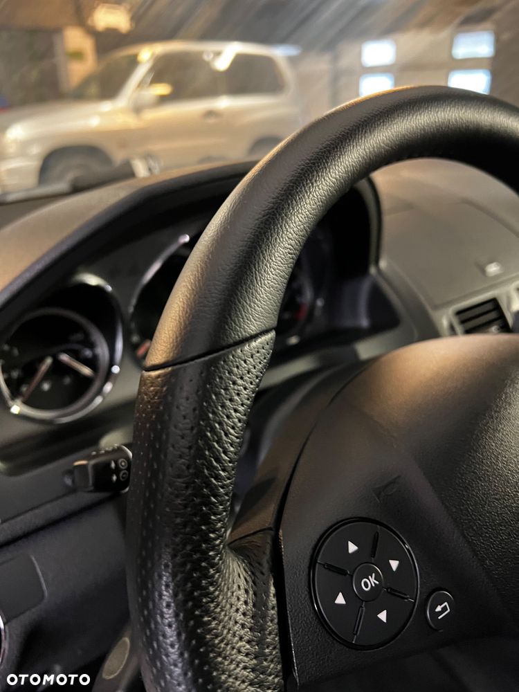 Mercedes-Benz Klasa C 63 AMG - 10