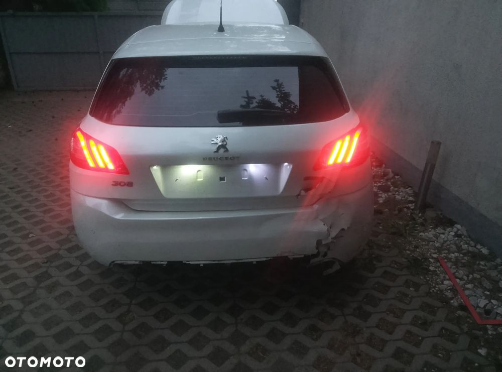 Peugeot 308 e-HDi 115 Stop & Start Allure - 9