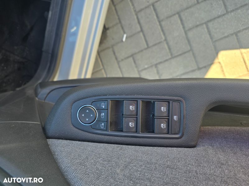 Renault Clio - 24