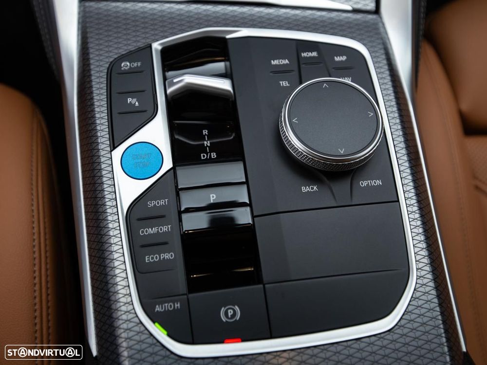 BMW i4 eDrive40 Pack Desportivo M - 29