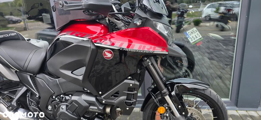Honda VFR - 23