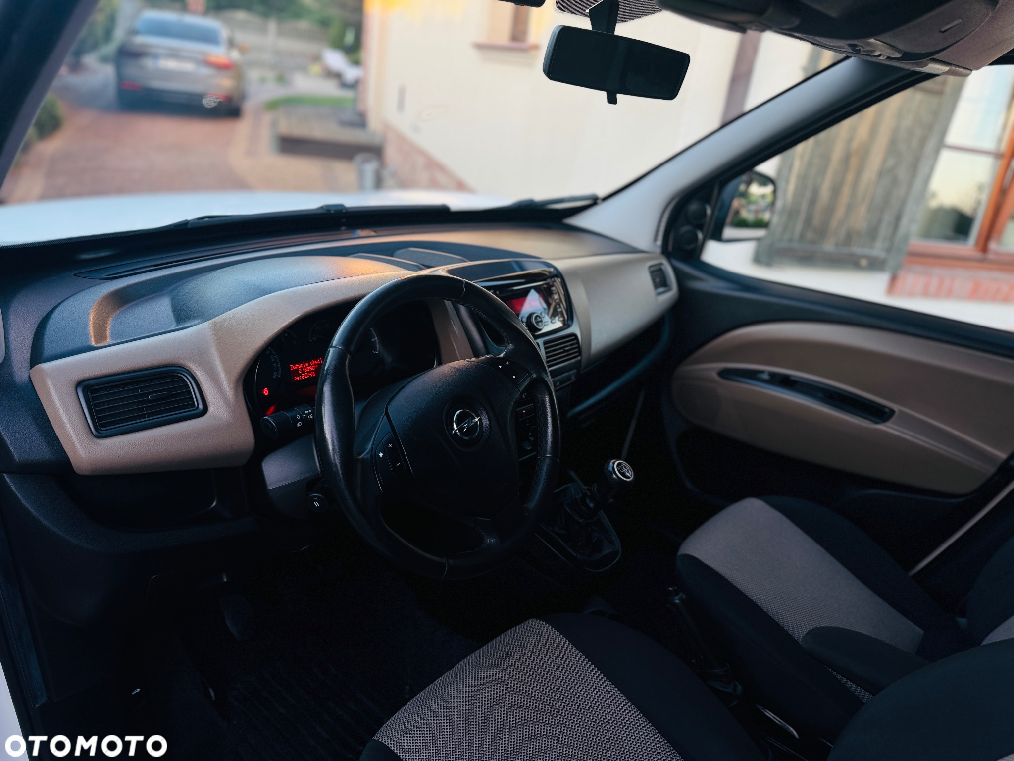 Opel Combo Tour 1.6 CDTI Enjoy - 10