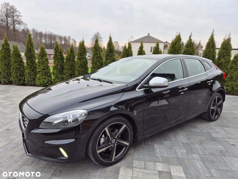 Volvo V40 T3 R Design - 26