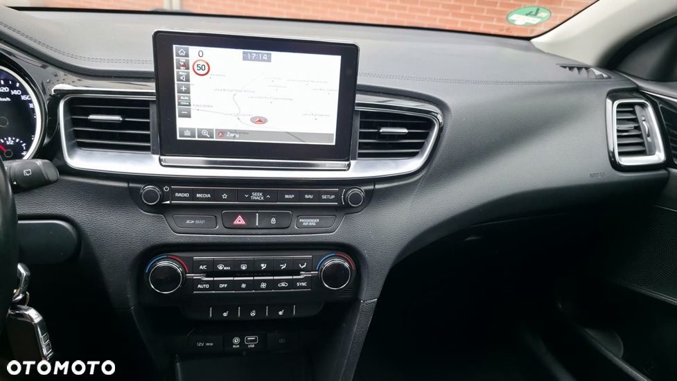 Kia Ceed 1.6 CRDi SCR L Business Line Plus DCT - 21