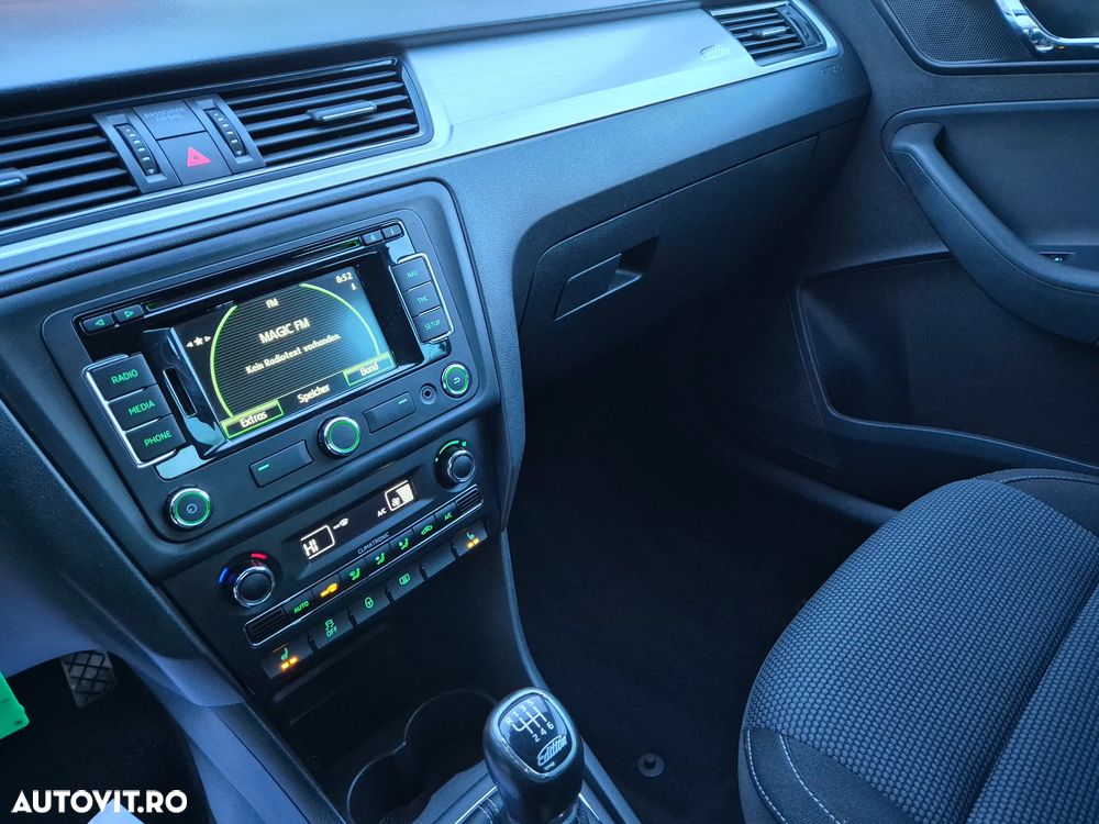 Skoda RAPID 1.2 TSI Edition Green tec - 32