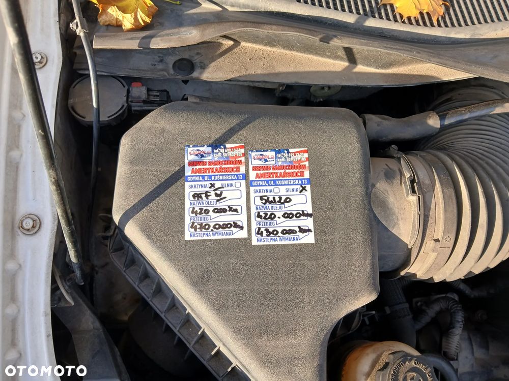 Chrysler Town & Country 3.6 Limited - 13