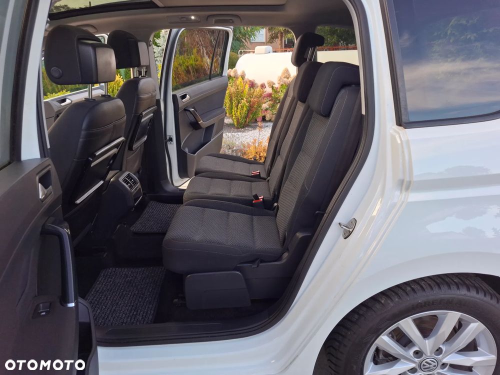 Volkswagen Touran 1.6 TDI SCR BlueMotion Technology Comfortline - 27