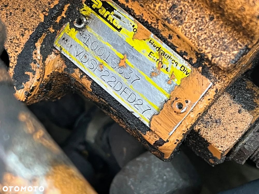 VDSP22DFD271 Parker Rozdzielacz hydrauliczny 3 sekcyjny CASE 580, 10018637 - 10