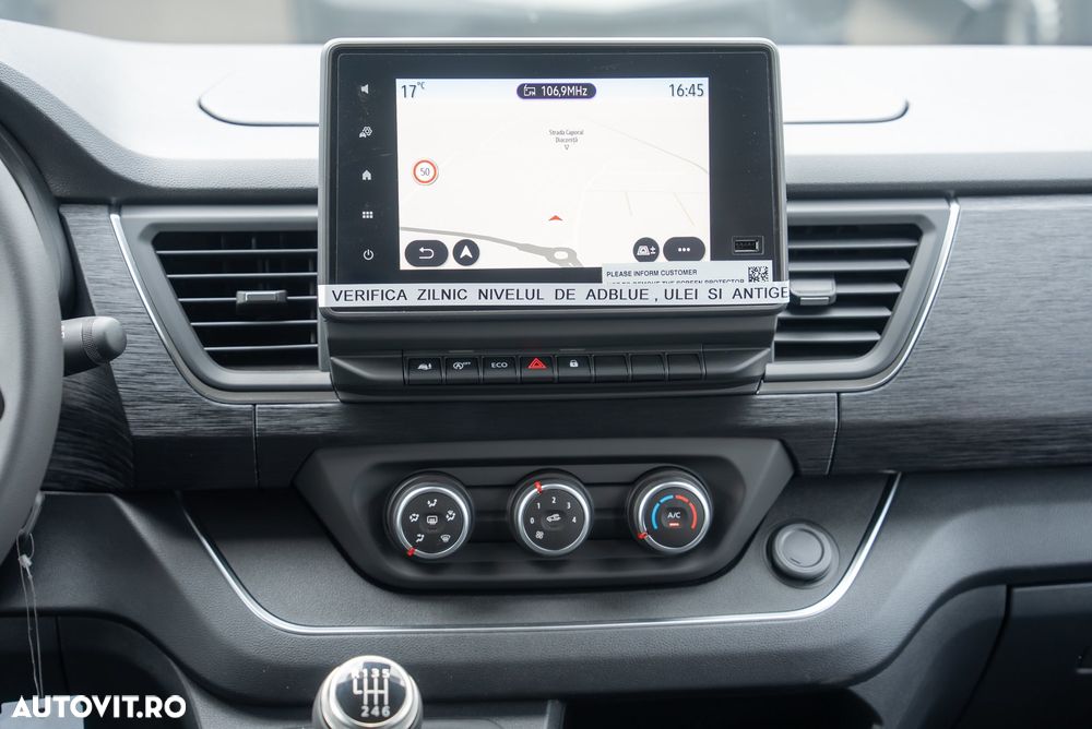 Renault Trafic Combi 2.0 Blue dCi 150 S&S L2 8+1 Zen - 10