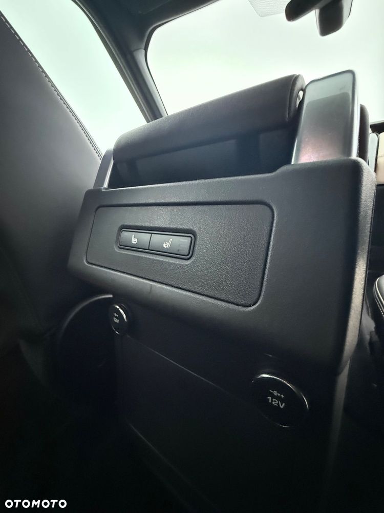 Land Rover Discovery 3.0 Si6 SE - 19