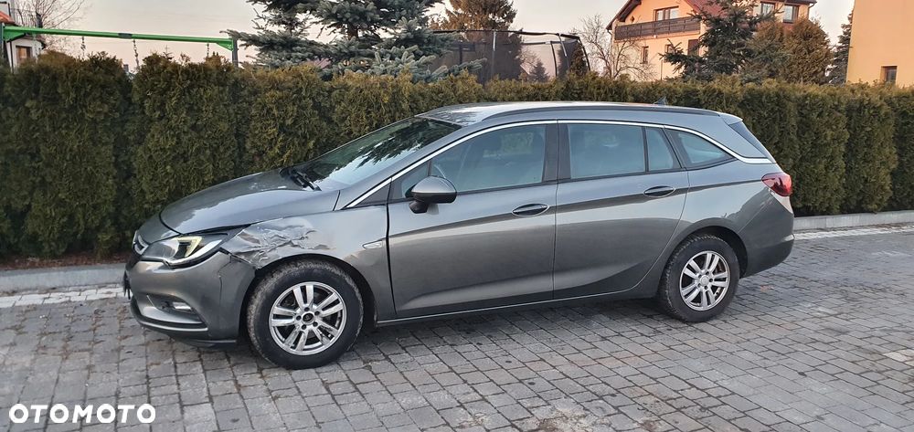 Opel Astra - 4