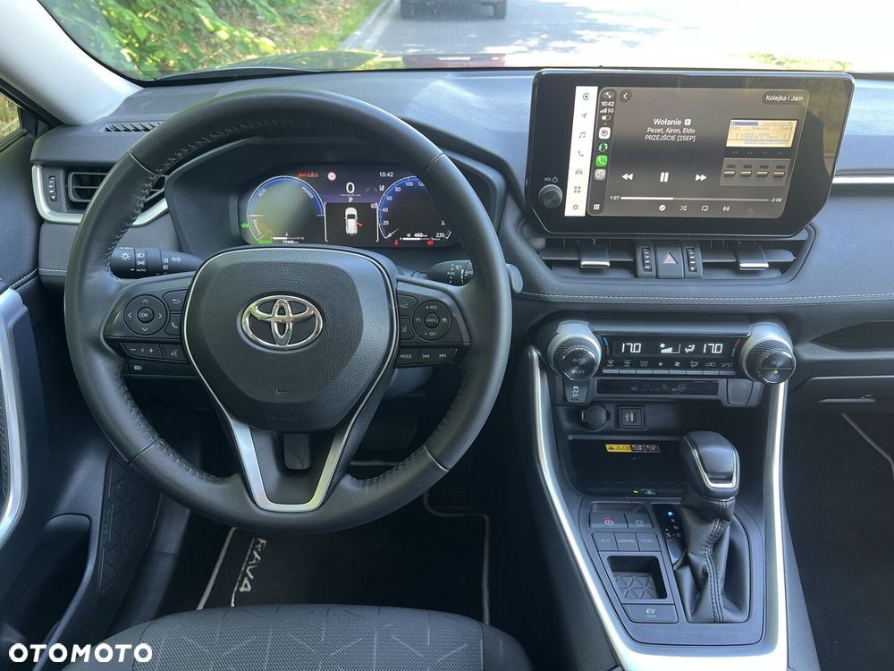 Toyota RAV4 - 12