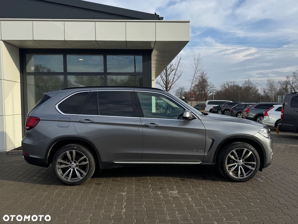 BMW X5 xDrive35i Sport-Aut - 2