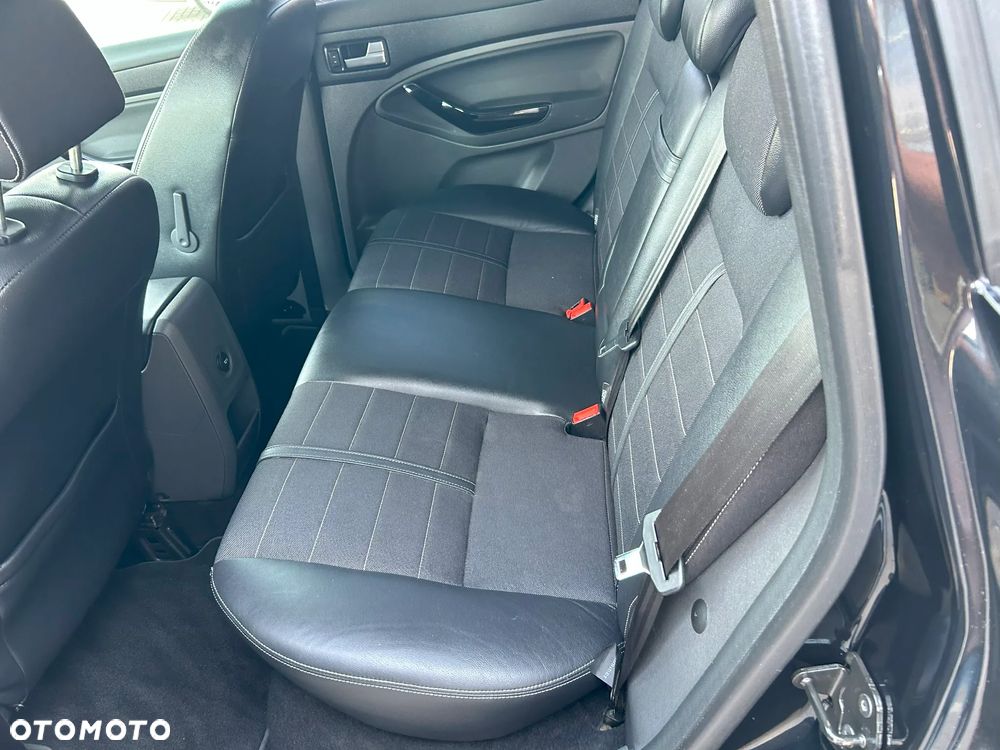Ford Kuga 2.0 TDCi 4x4 Individual - 26