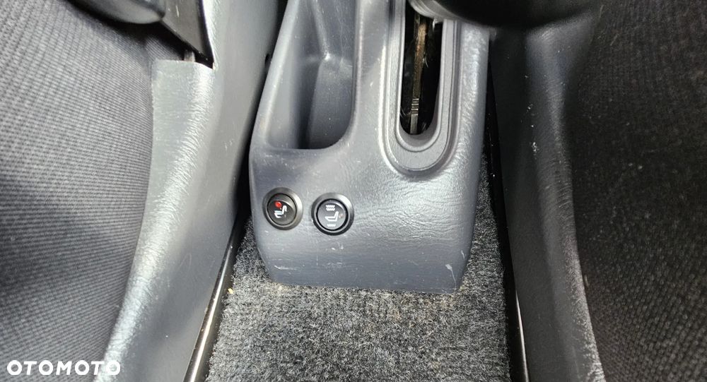 Suzuki Jimny 1.5 DDiS Comfort - 36