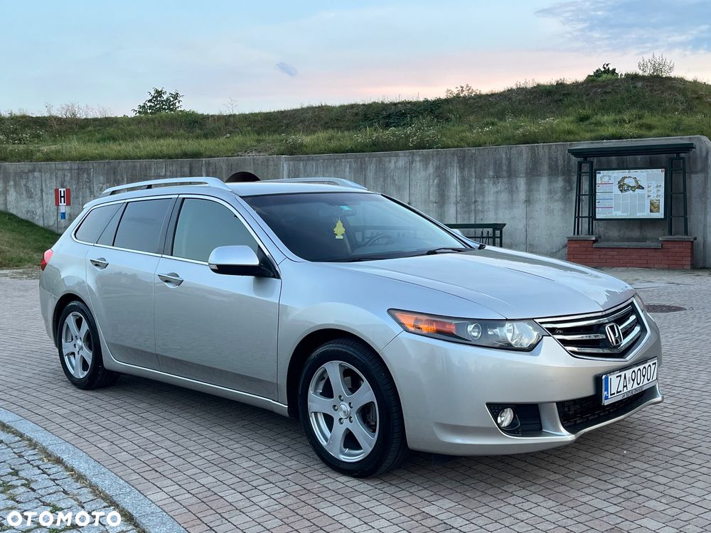 Honda Accord - 1