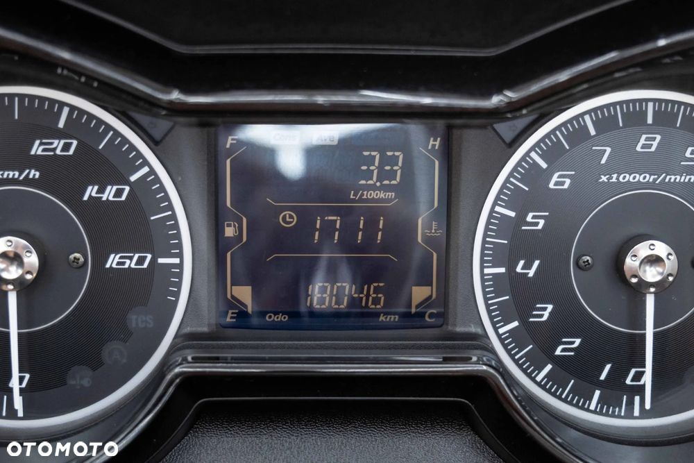 Yamaha X-max - 16
