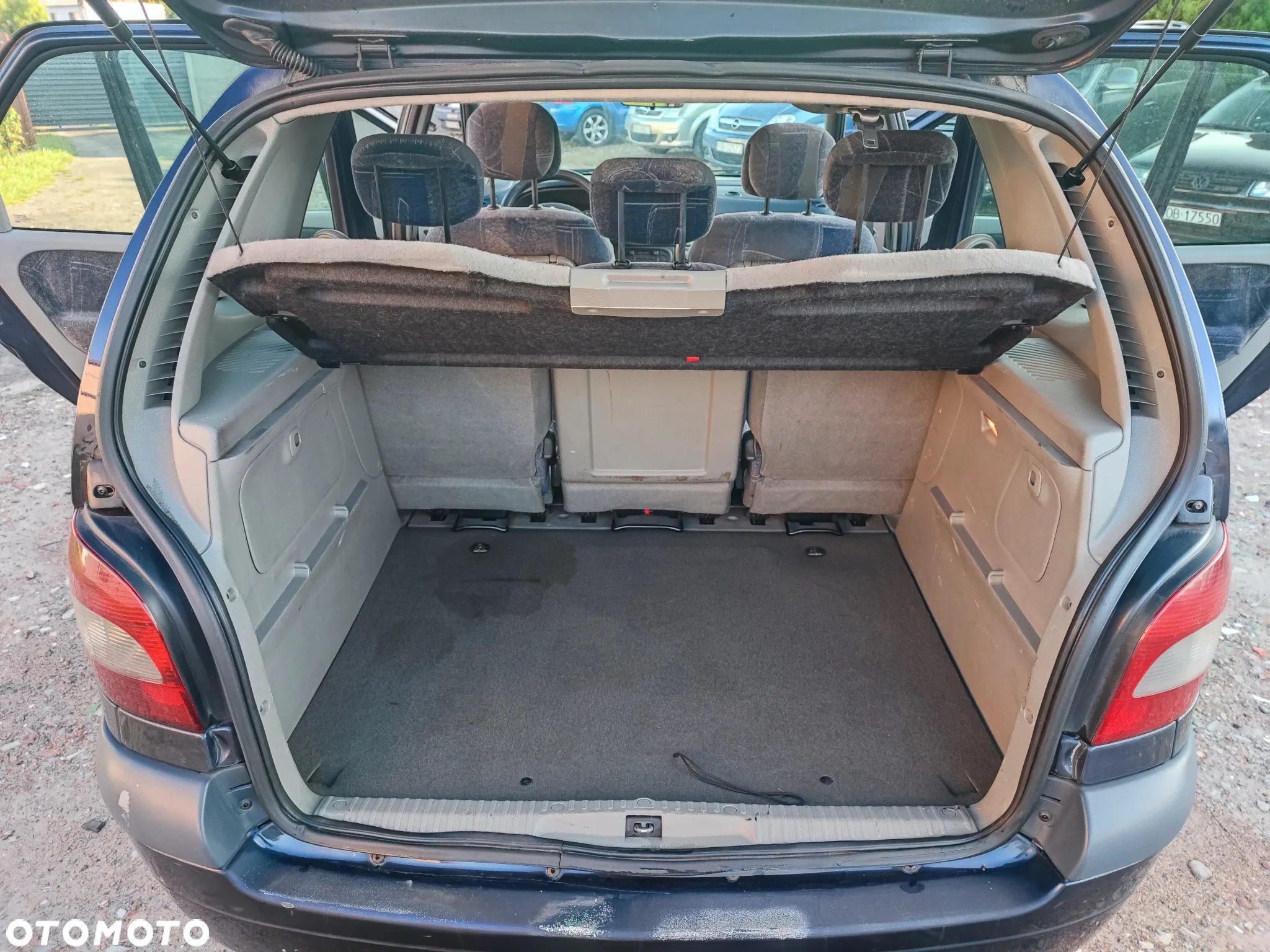 Renault Scenic 1.6 16V Privilege - 17