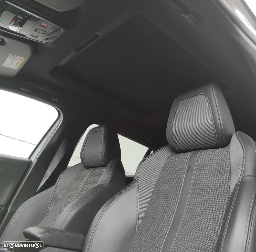 Peugeot e-2008 GT - 24