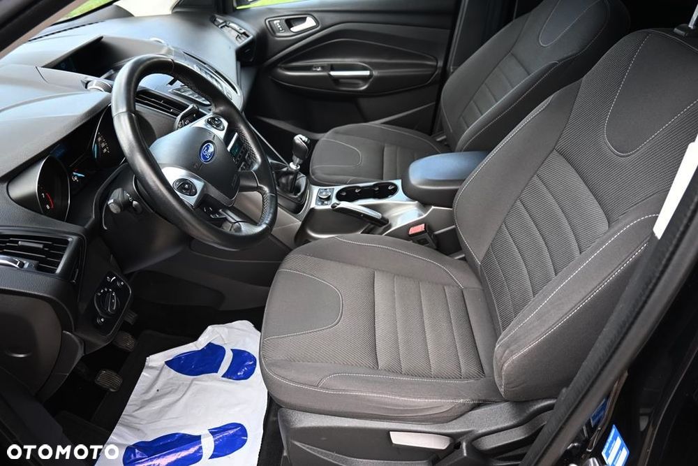 Ford Kuga 1.5 EcoBoost 2x4 Titanium - 29