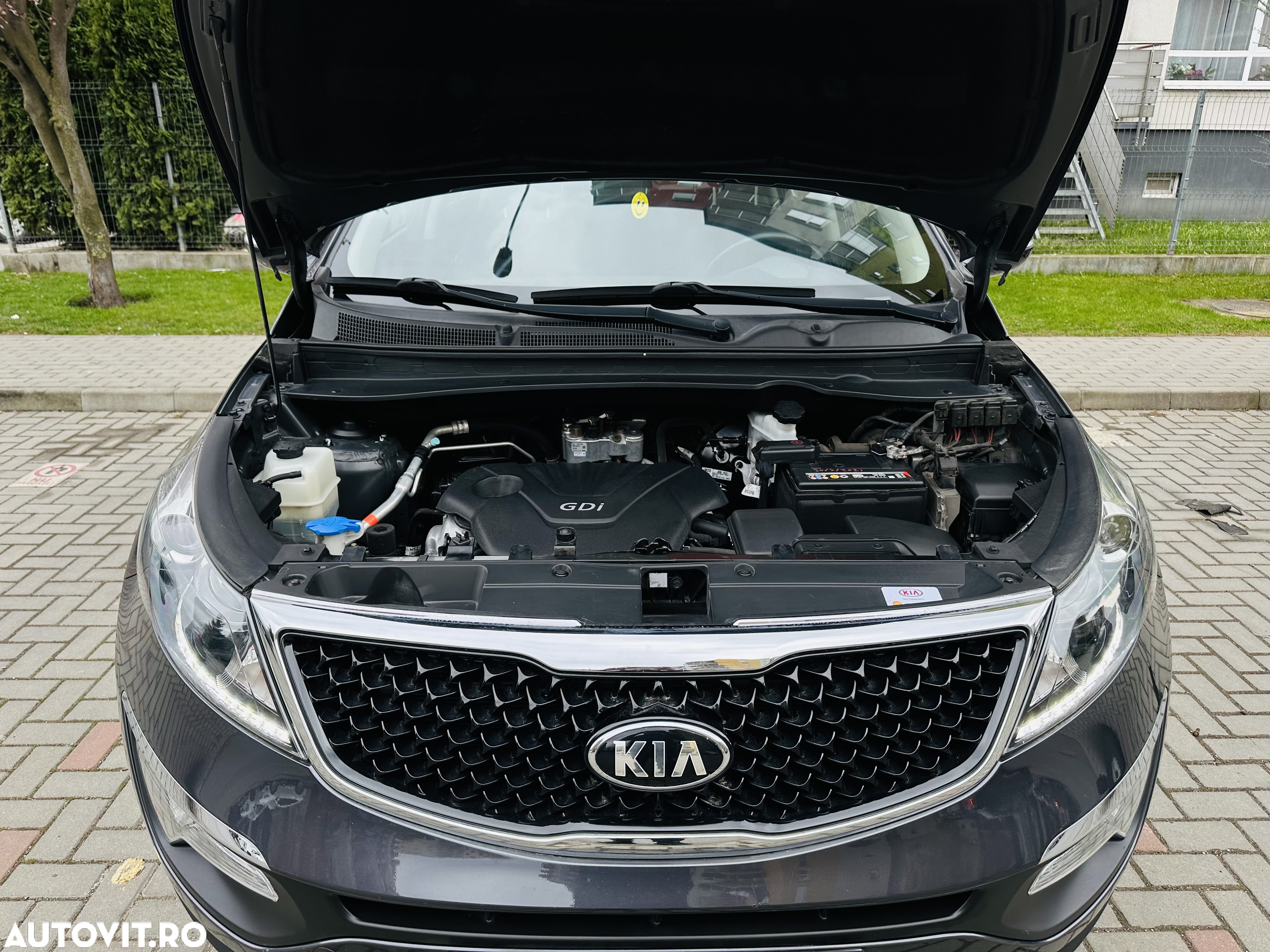 Kia Sportage 1.6 GDI 2WD Dream-Team Edition - 36