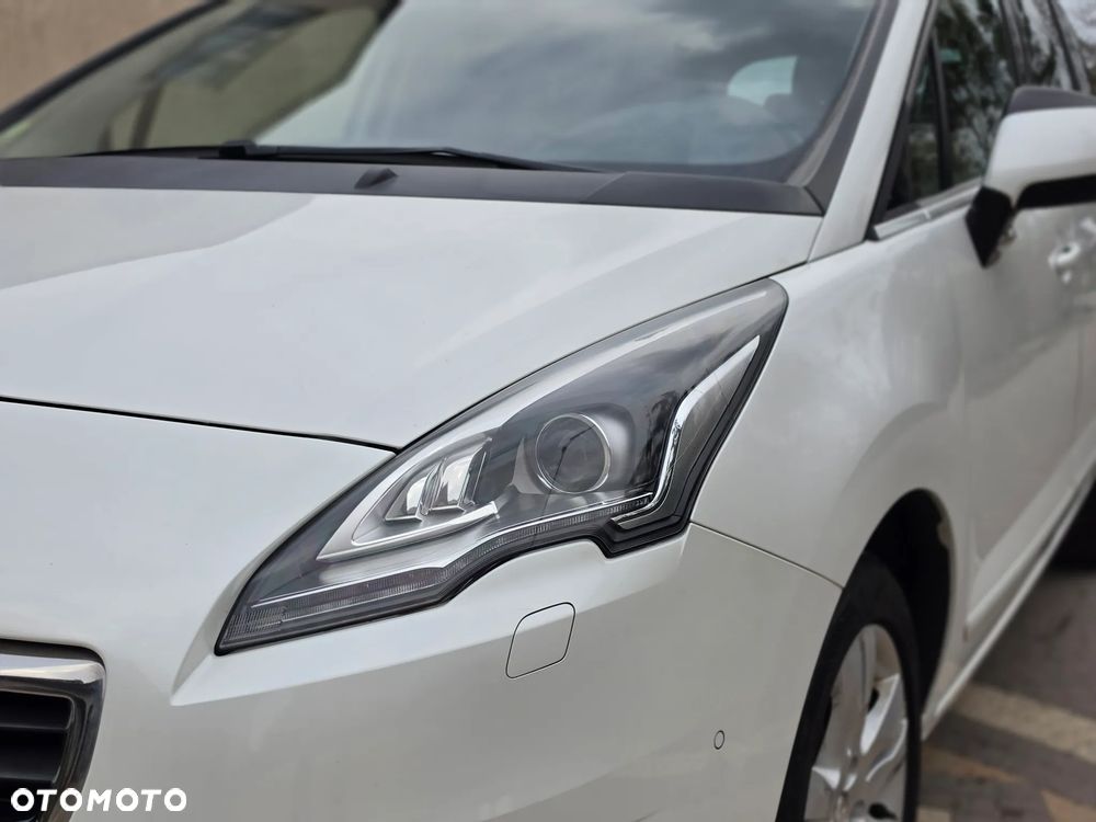 Peugeot 5008 - 2