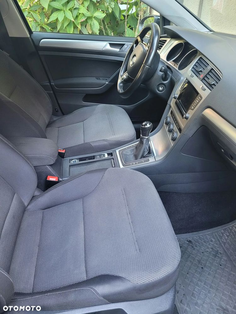 Volkswagen Golf - 14