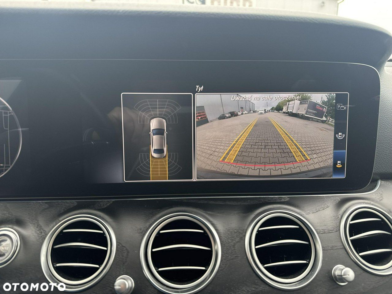 Mercedes-Benz Klasa E 200 4-Matic AMG/Avantgarde - 27