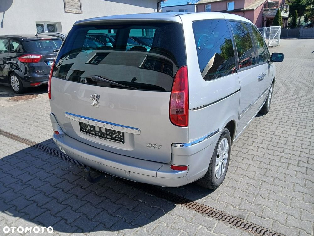 Peugeot 807 140 Family - 5