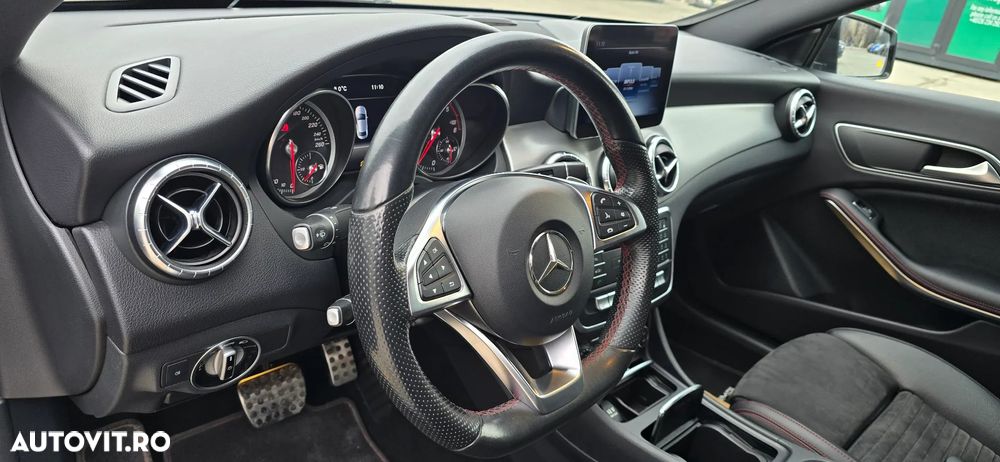 Mercedes-Benz CLA 220 d 4MATIC Aut. - 11