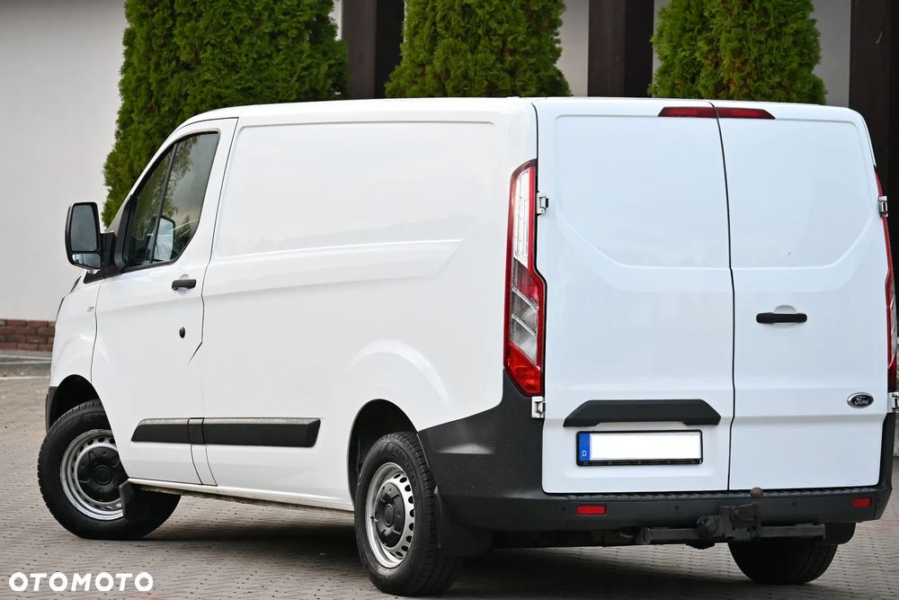 Ford TRANSIT CUSTOM - 22