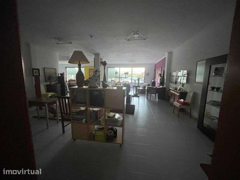 Loja com Box  | 135 m² | - Grande imagem: 3/3