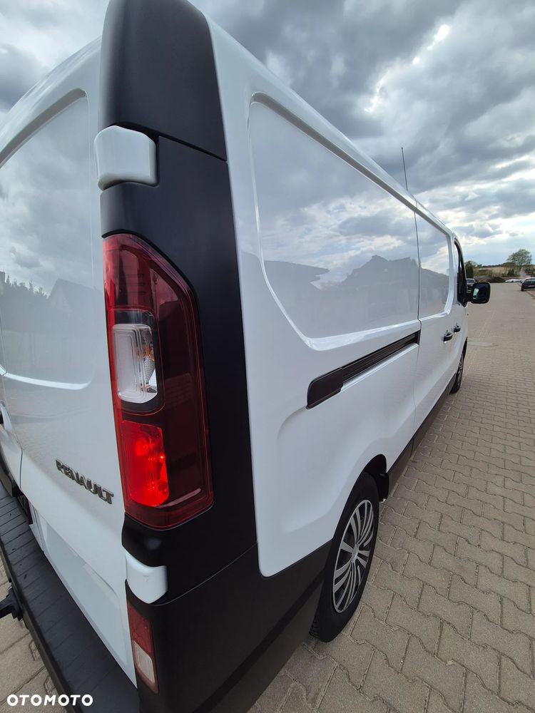 Renault Trafic 2017r Long 100Tys km!!! Klima Kamera Full Super stan - 9