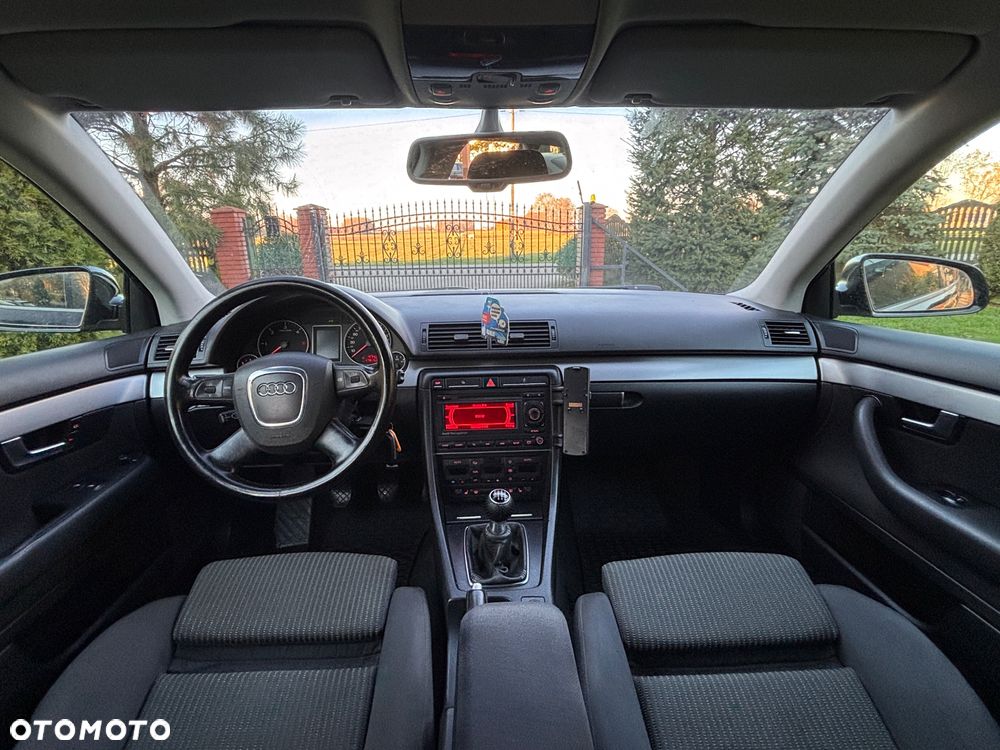 Audi A4 Avant 2.0 TDI - 23