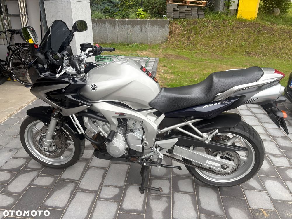 Yamaha FZ6 - 3