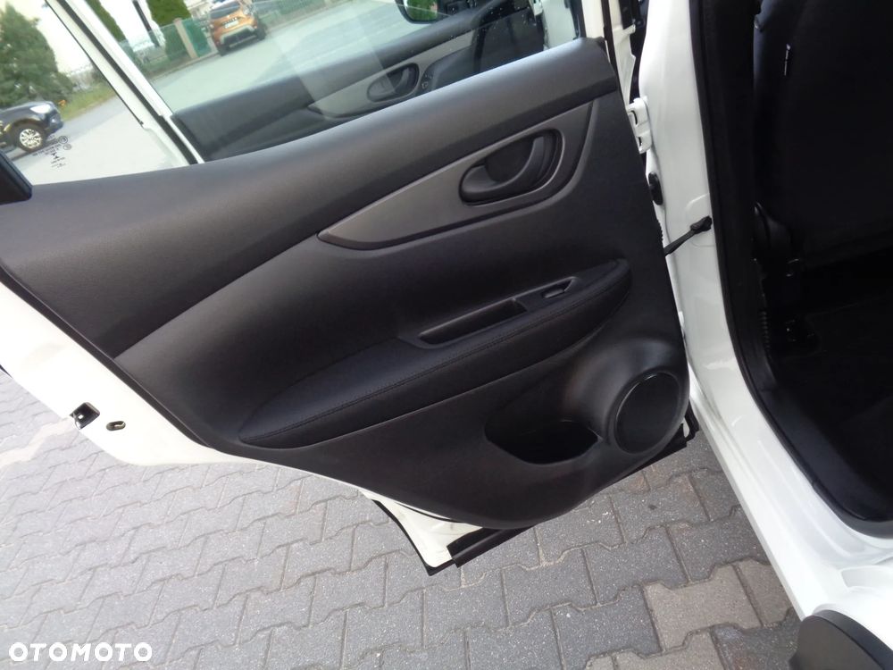 Nissan Qashqai 1.2 DIG-T Tekna+ - 24