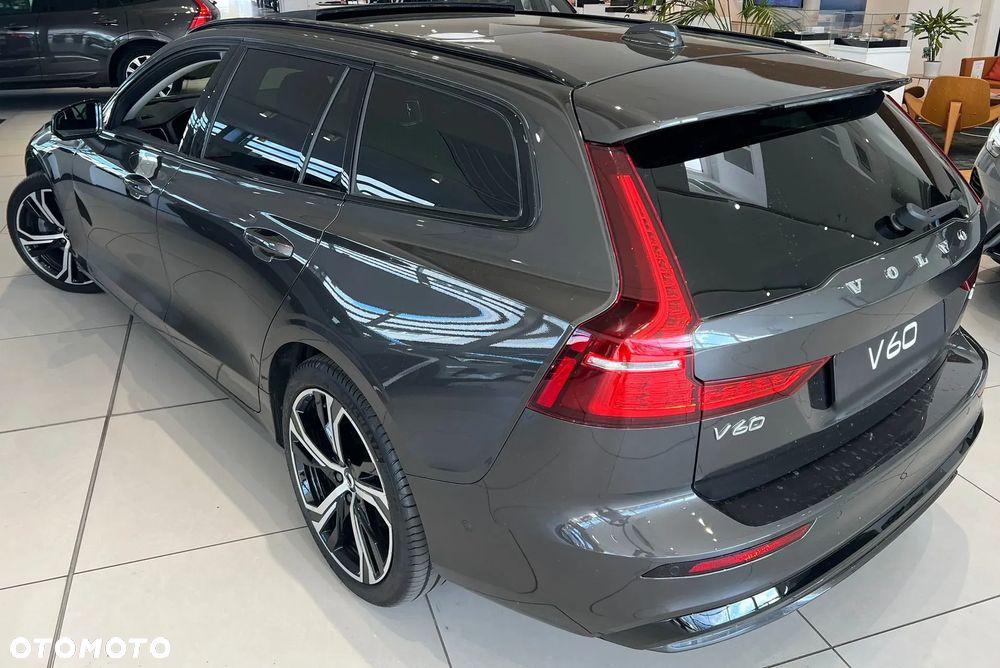 Volvo V60 B4 B DKG Ultimate Dark - 8