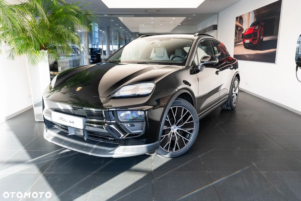 Porsche Macan - 1