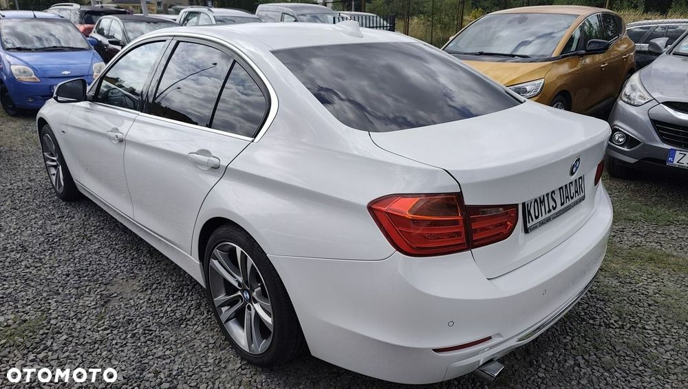 BMW Seria 3 320d Luxury Line - 4
