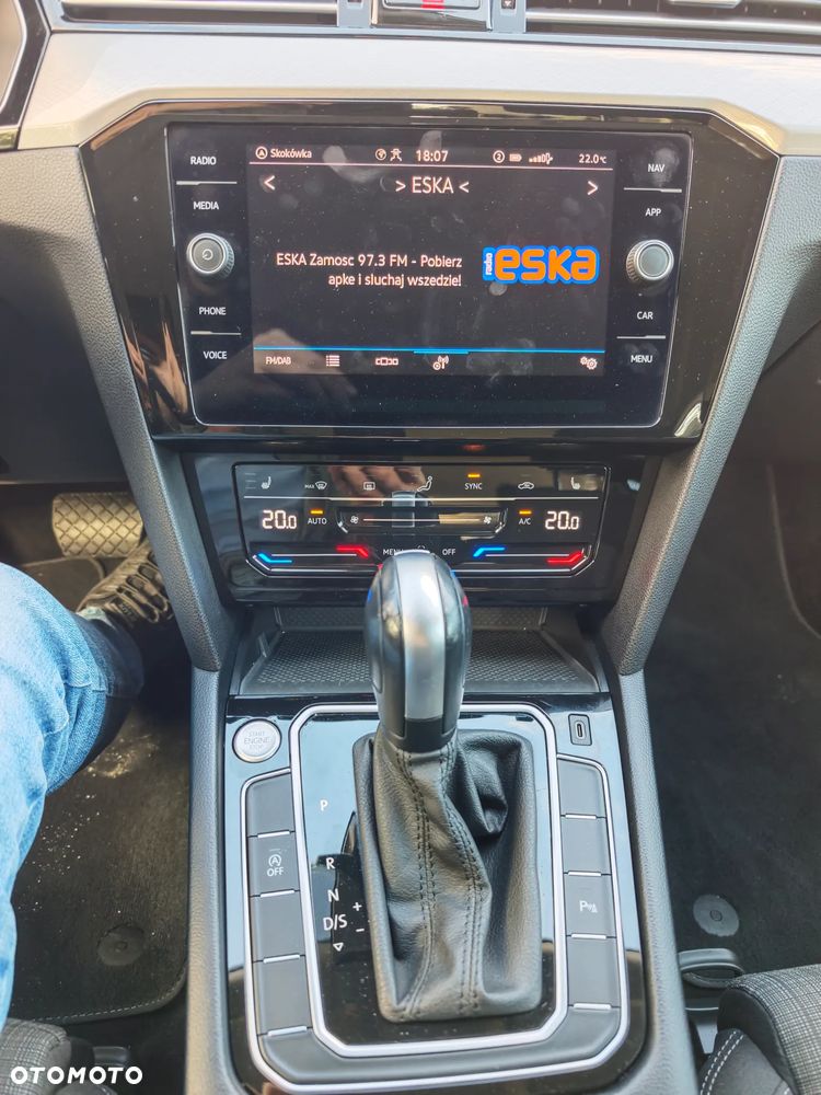Volkswagen Passat - 18