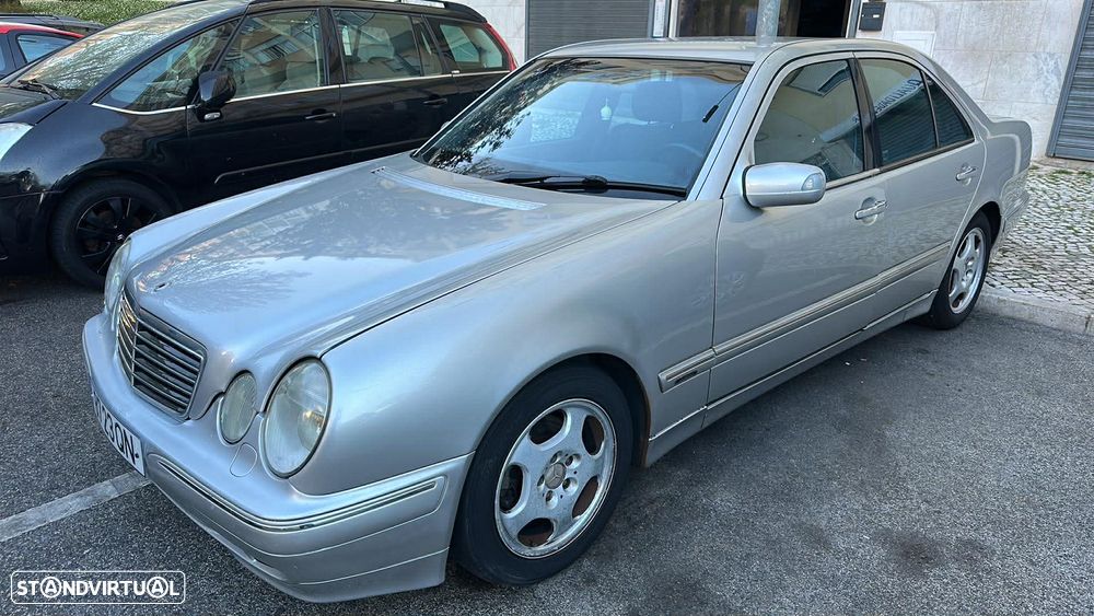 Mercedes-Benz E 220 CDI Avantgarde - 3